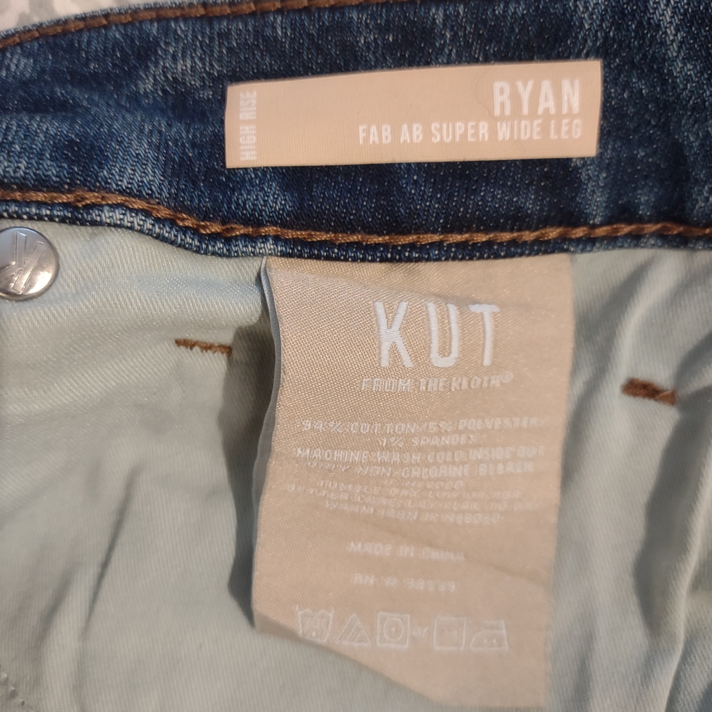 Kut from the Kloth High-Rise Wide Leg Jeans in Medium Blue Denim - Picture 6 of 7